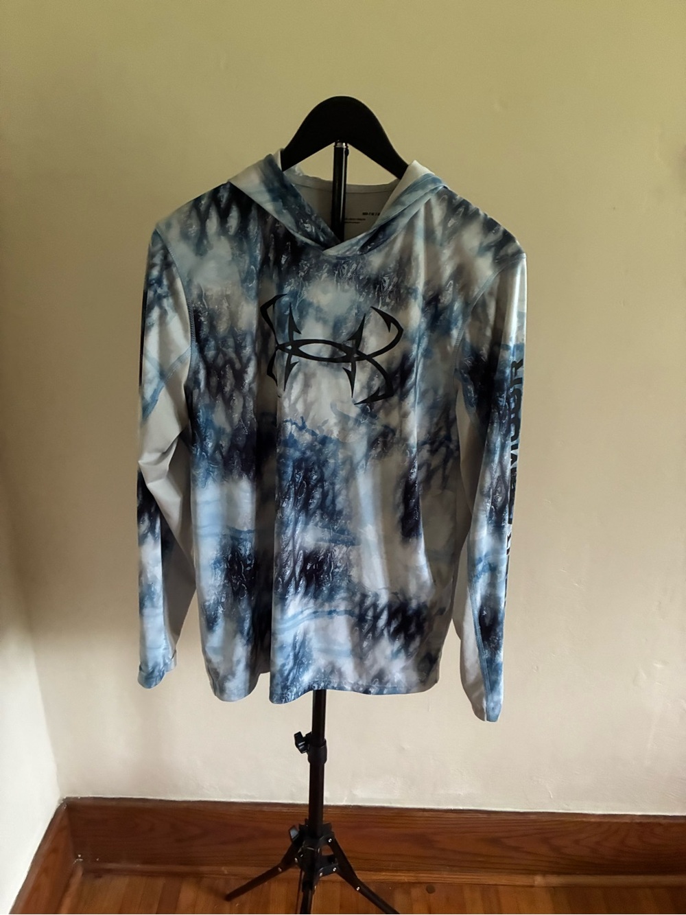 Under Armour Men’s Blue and White Tie-Dye Hoodie